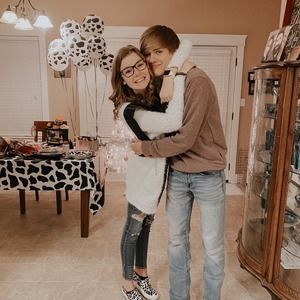 Meet your Posher, Leah